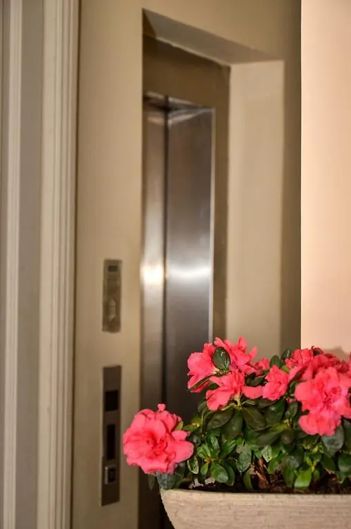 Omer Hayyam Suites 3*, Istanbul