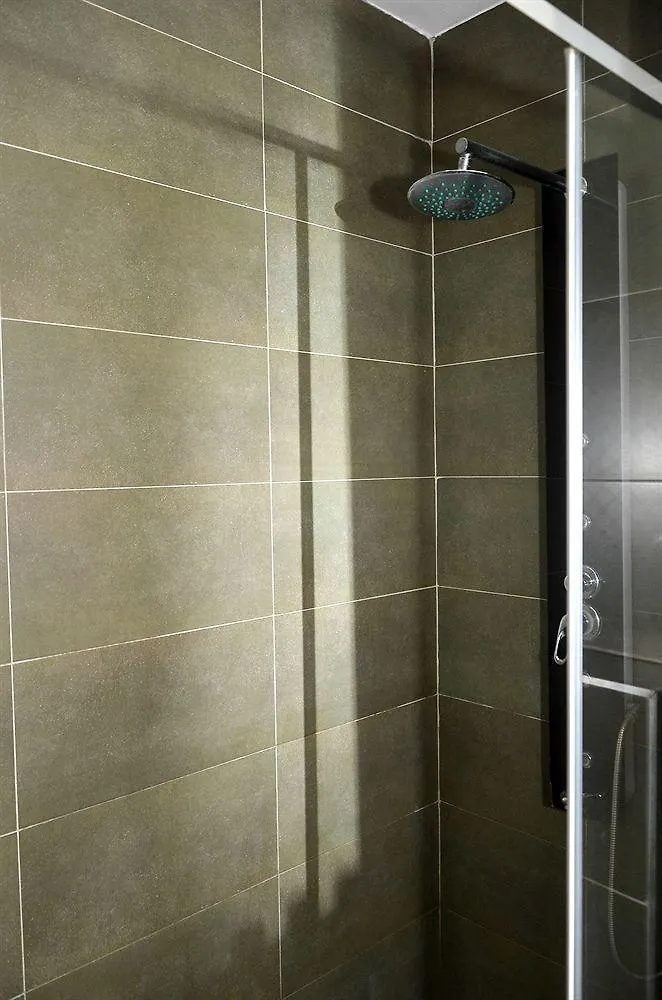 Omer Hayyam Suites