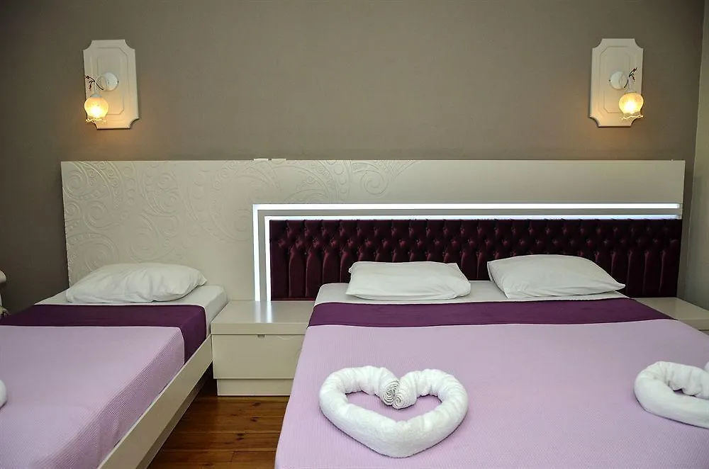 Aparthotel Omer Hayyam Suites