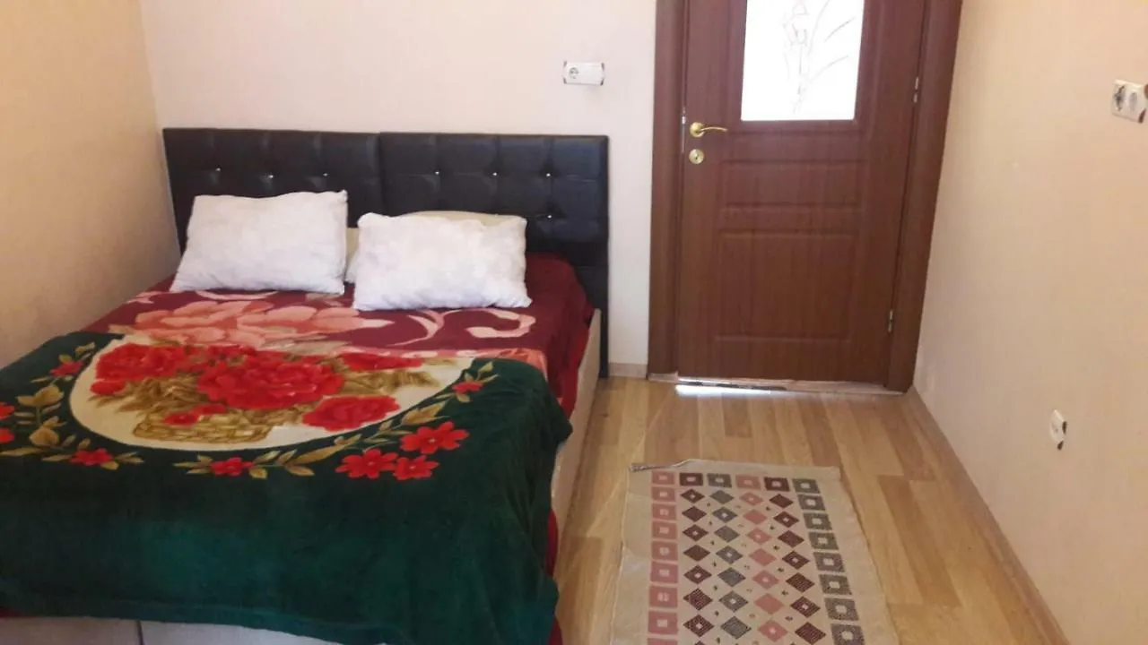 Omer Hayyam Suites Aparthotel