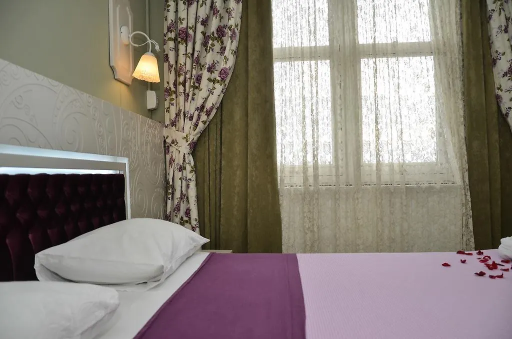 Omer Hayyam Suites 3*, Istanboel