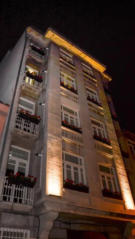 Omer Hayyam Suites Aparthotel